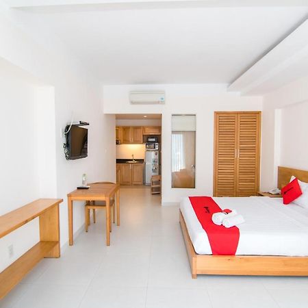 Reddoorz Plus Near Secc D7 Ho Chi Minh City Bagian luar foto