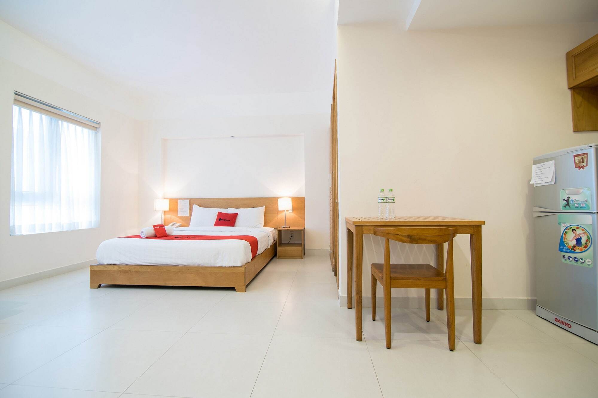 Reddoorz Plus Near Secc D7 Ho Chi Minh City Bagian luar foto